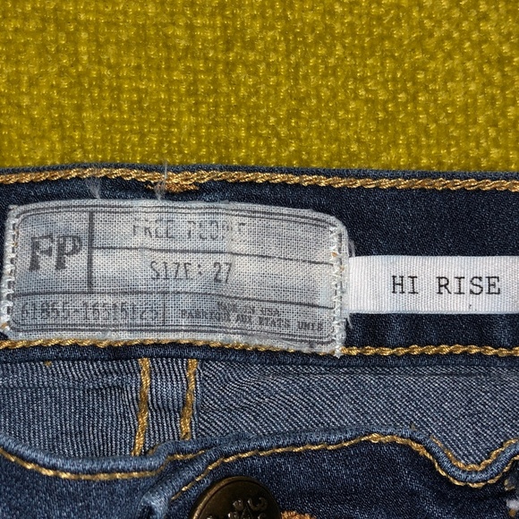 Free People Size 27 jeans - Picture 2 of 2